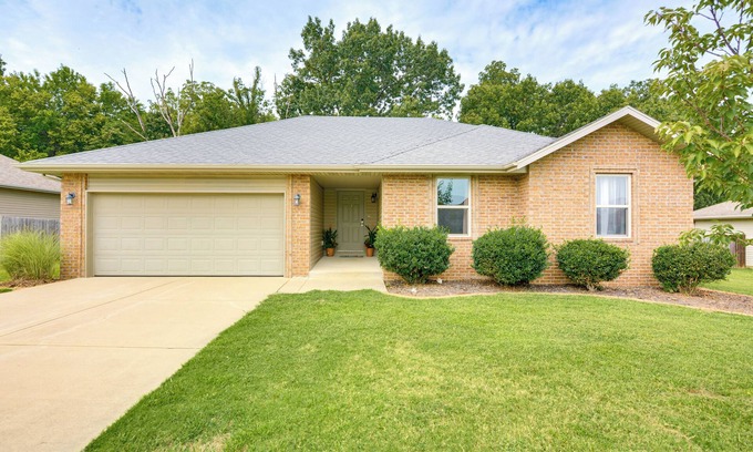 Brookline Station House | Springfield Area Home ~ 12 Mi to Downtown!