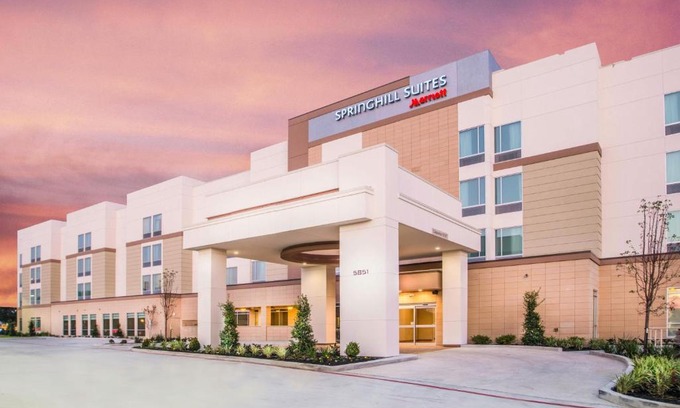 Westchase Hotel | SpringHill Suites by Marriott Houston Westchase