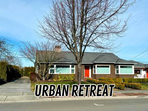Sequim House | Sq Urban Retreat
