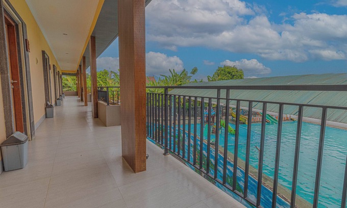 Klungkung House | Srinadi Waterpark Villa