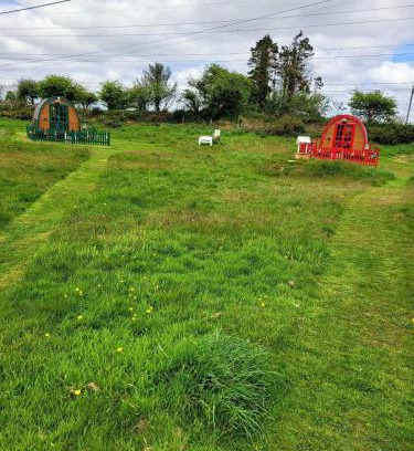 Stenalees House | St Austell Glamping Pod with Spa Pool and Pets Ok