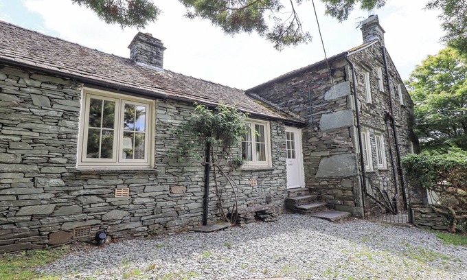 Elterwater Cottage | ST GILES, pet friendly, with open fire in Chapel Stile