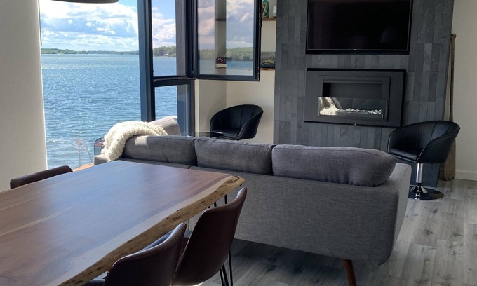 South Glengarry Apartment | St. Lawrence River Retreat