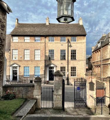 Stamford Apartment | St Martins Apartment Stamford