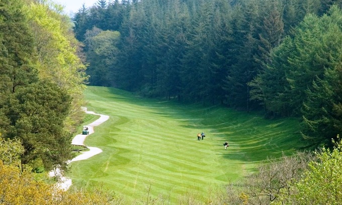 St Mellion Cottage | St Mellion Stunning 2 B/R home - Free St Mellion Golf, lovely views, pool/gym