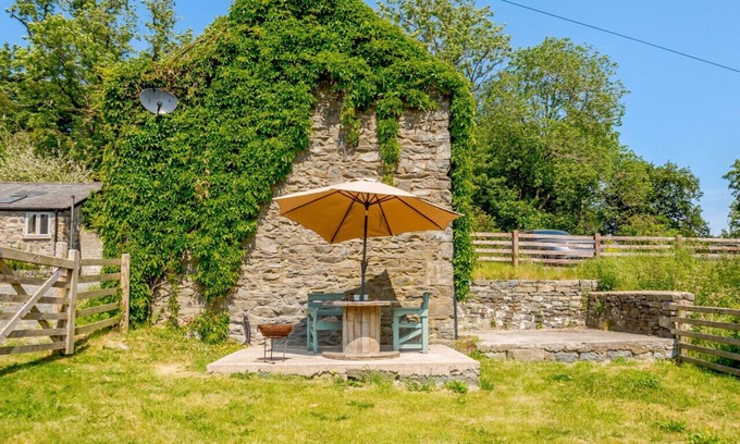 St George House | Stabal Bodran - One Bedroom House, Sleeps 2