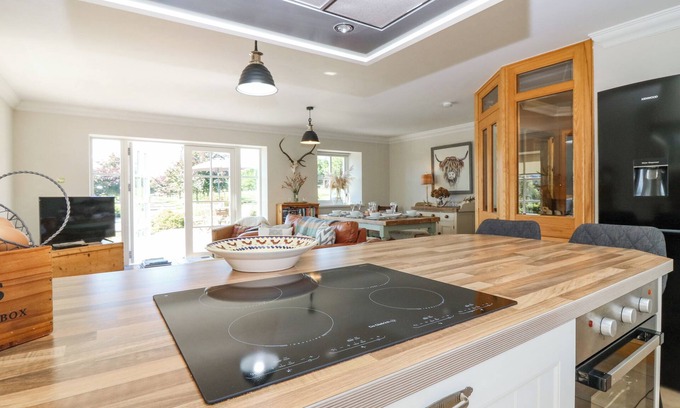 Sauchen Cottage | Stable Cottage