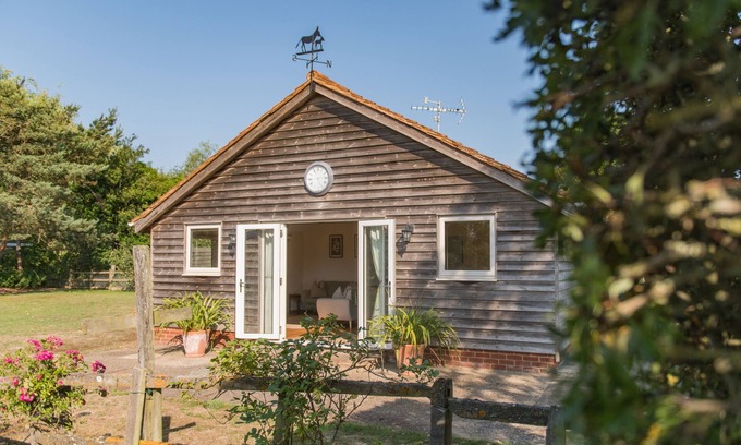 Sandwich Cottage | Stable Cottage, Sandwich Bay