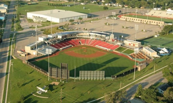 Cedar Rapids - Iowa City House | Stadium House - Next to Kernels/Roughriders Arena