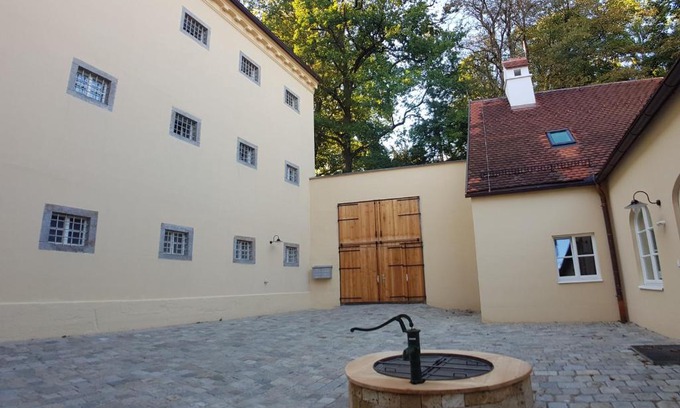 Braunau am Inn House | Stadthotel - Das alte Gefängnis