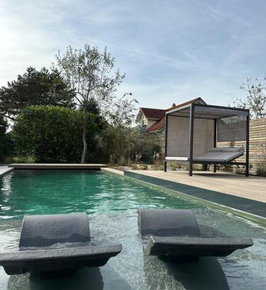 Jestetten Apartment | Stadtvilla mit Pool