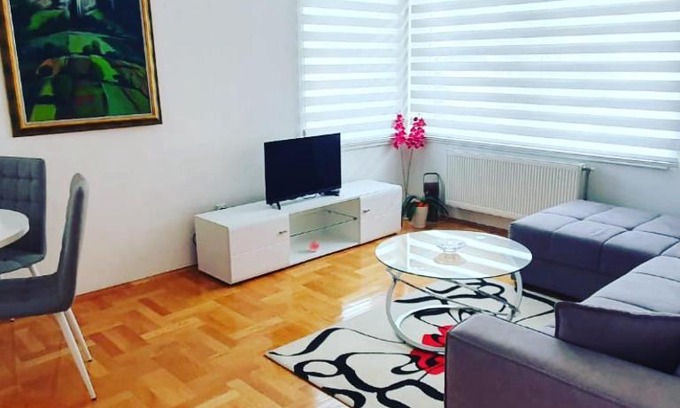 Pale Apartment | Stan Andrej Pale