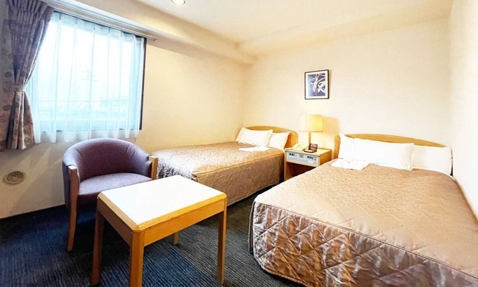 Kisarazu House | Standard twin smoking room with breakfast of your / Kisarazu Chiba