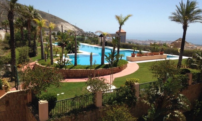 Benalmadena Apartment | STANDING apartment in a heavenly setting