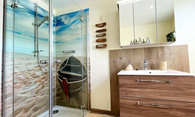 Busumer Deichhausen Apartment | STANMA - Home by the sea/150 m to the sea/Terrace/Beach chair