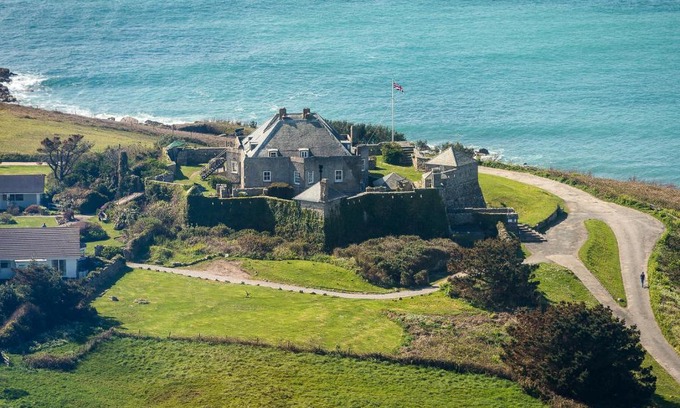 Hugh Town Hotel | Star Castle Hotel