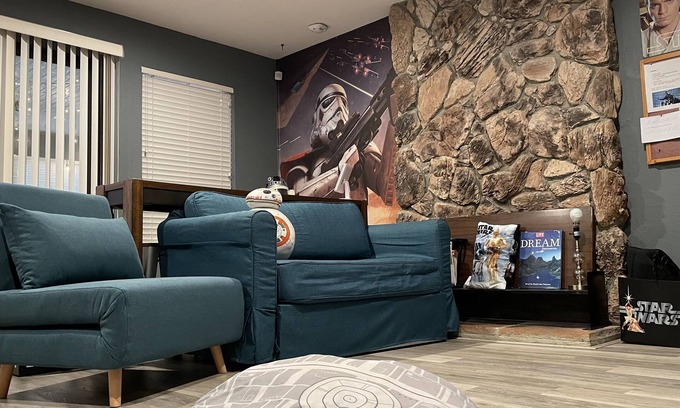 Lower Bal House | [STAR WARS] House-Walking distance to BART& Mall | 40mins to San Francisco | 講中文