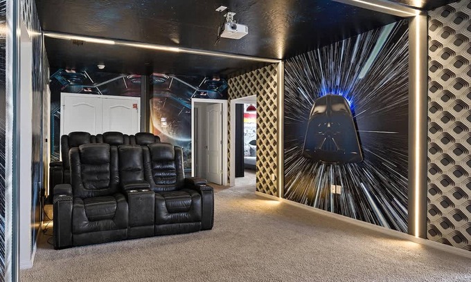 Loughman House | Star Wars Themed Movie Theater 6BR