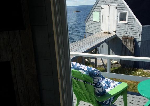 Indian Harbour Ski Chalet | Starfish Cottage