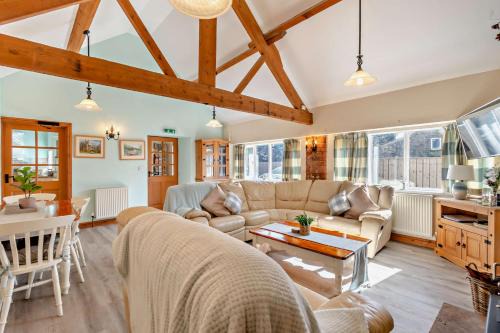 Newton-on-Rawcliffe House | Starling cottage