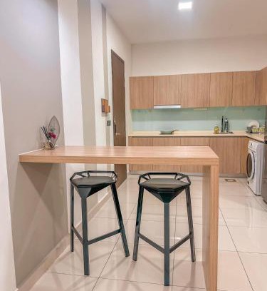 Masai Apartment | Starry x 4 pax Studio Room FREE Netflix and wifi