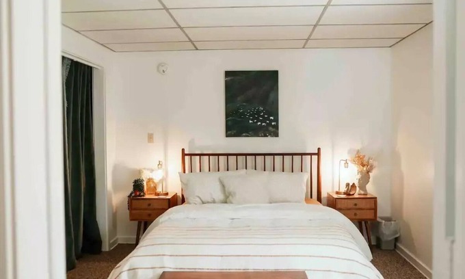 State College Apartment | State College Apartment, 6 mins from PSU Football & Events!
