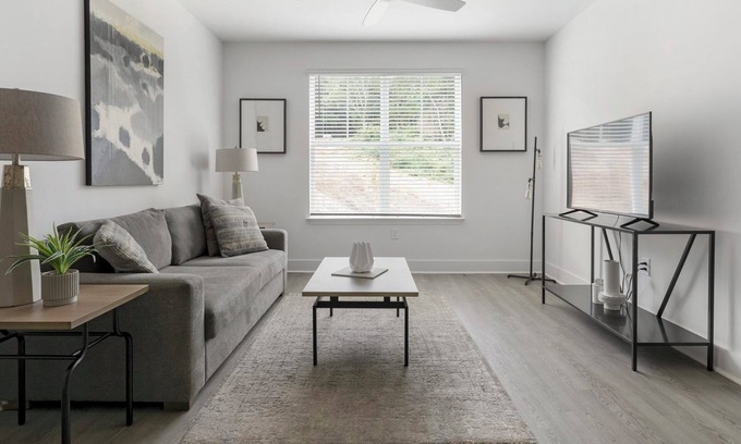 Crestwood South Apartment | Station 1BD 6 - One Bedroom Apartment, Sleeps 2