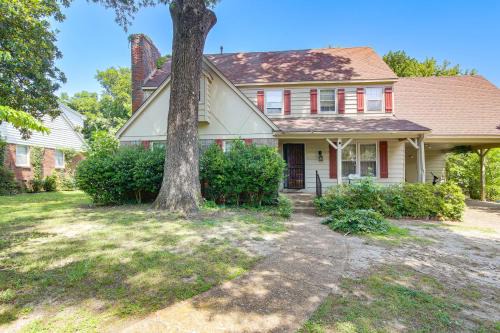 Ellendale House | Stay and Play in Memphis Family Home with Yard!
