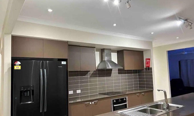 Flagstone House | Stay at Flagstone