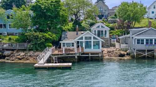 Gloucester House | Stay at Rocky Neck