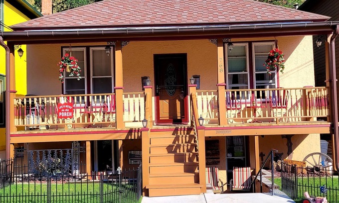 Deadwood Apartment | STAY AT THE JORDAN HOUSE IN THE ❤️ OF DEADWOOD! PERFECT FOR COUPLES!