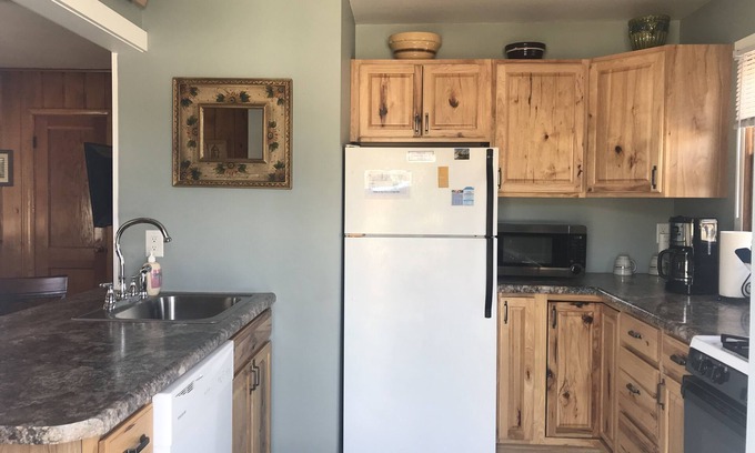 Hill City Cabin | Stay in Hill City. Perfect for your Black Hills vacation! Garage stall included