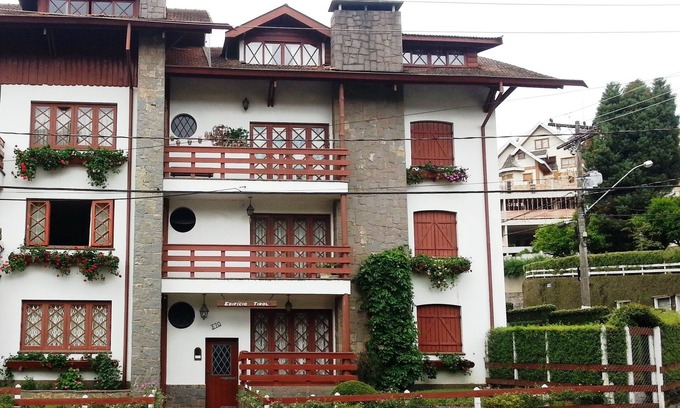 Capivari Apartment | Stay in our comfortable Swiss hut!