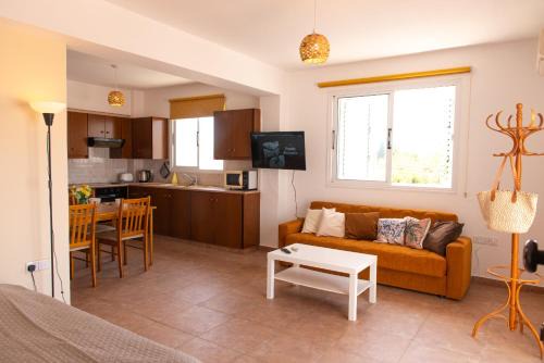 Kapparis Apartment | STAY Kali Sun Apartment