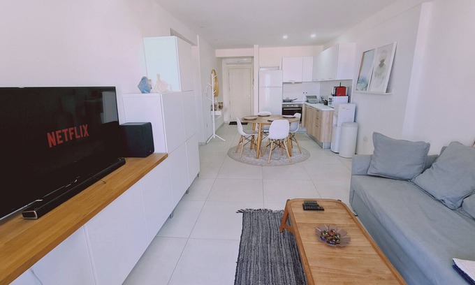 Larnaca City Centre Apartment | STAY Kallucci's maison de la mer