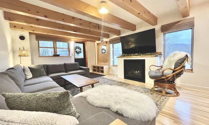 Montgomery Center Cabin | Stay near Jay Peak at your own private cabin with 18 brookside acres!