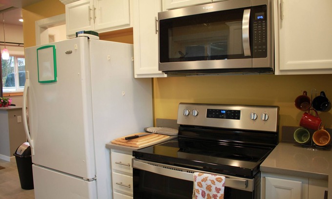 Bellingham Apartment | Stay, Play & Chill - Discount $