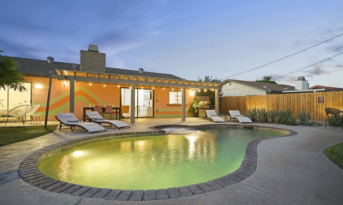 Bermuda Dunes House | Stay @PortRoyalParadise - EV Charger, Pool, Spa!