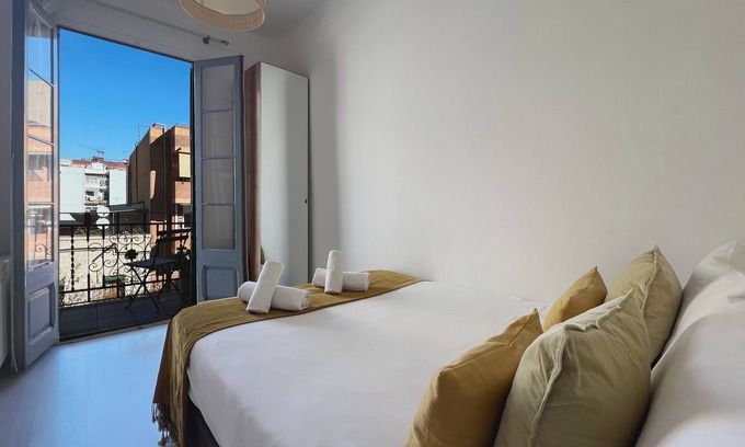 La Sagrada Familia Apartment | Stay U-nique Apartments Lepant