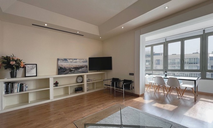 Sarria-Sant Gervasi Apartment | Stay Unique Apartments Diagonal III
