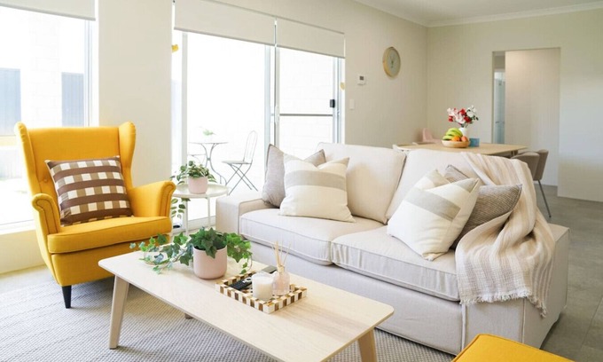 Baldivis House | StayAU 5BRM Coastal Retreat for Families in Perth