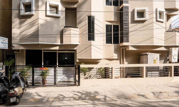 Bilekahalli Hotel | Stayhome classic