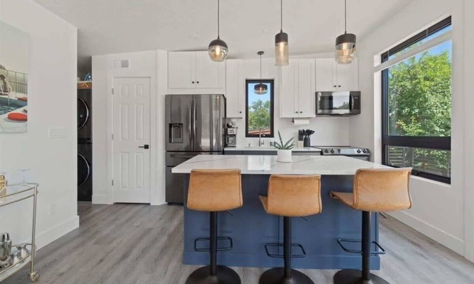 North End House | #StayinMyDistrict Modern North End Loft