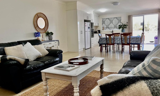 Narrabri Apartment | Stays on Main