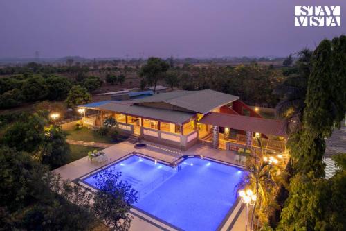 Murbad Villa | StayVista at The Blue Roof with Lawn & BBQ