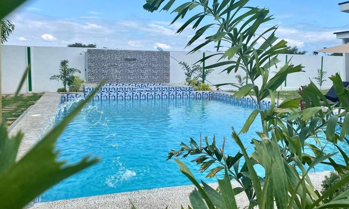 Dinalupihan Resort | Steffen Resort