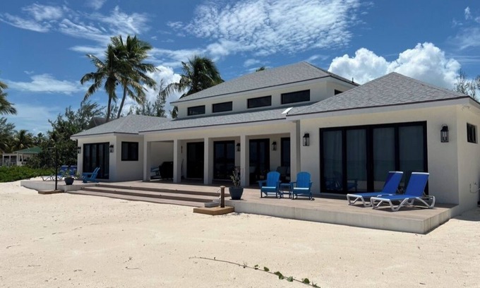 Rokers Point House | Steps From the Water on One of The Most Beautiful Beaches in Exuma!