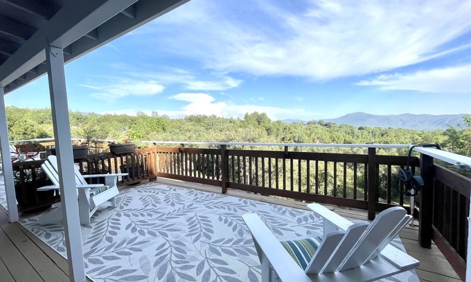 Ahwahnee Cabin | Sterling Suite - Sierra Mountain Lodge