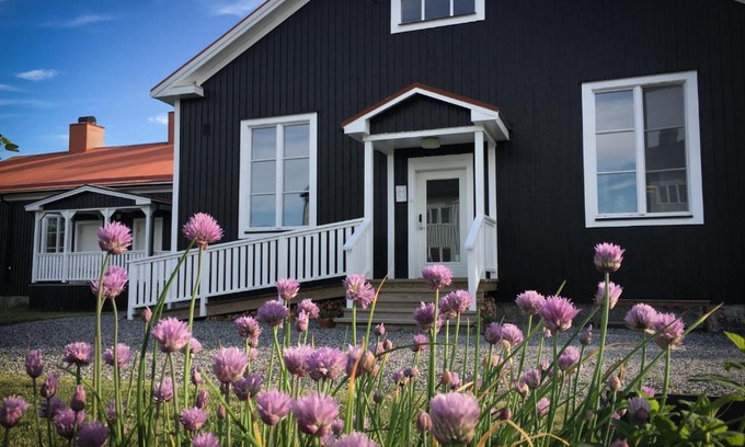 Amotsbruk Hotel | Stilleben Hotell