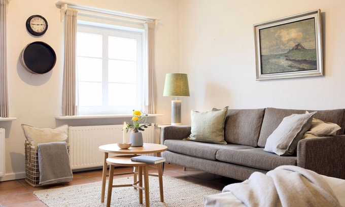 Reussenkoge Apartment | Stilvolle 4-sterne-ferienwohnung "südfall" im Bauernhausgiebel